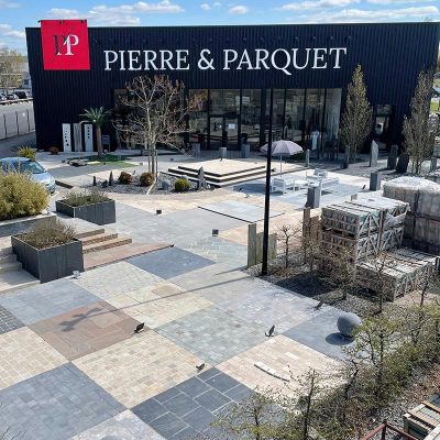 Pierre et parquet en extérieur à Caen
