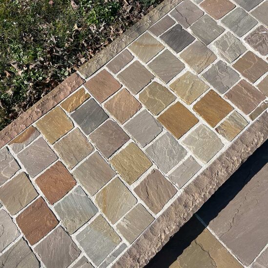 Pavés en gr!s kandla multicolore en chainette