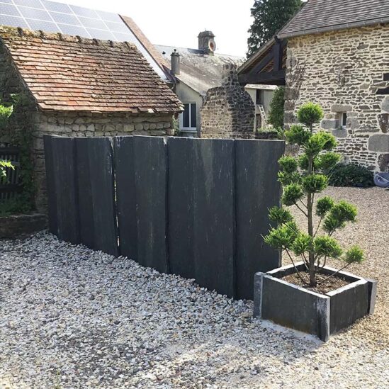 Séparation de jardin avec palis schiste