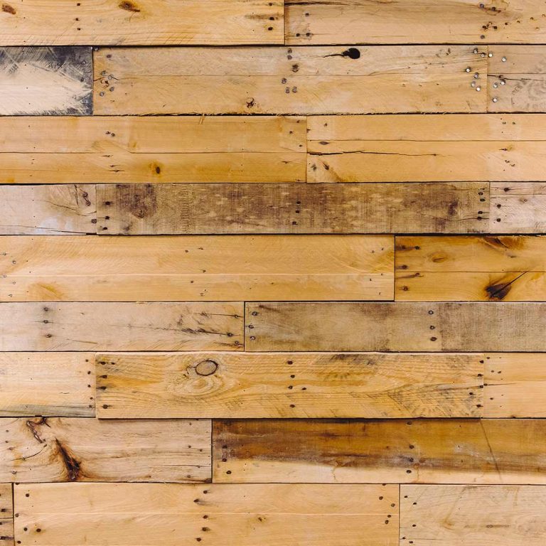 parement en bois naturel