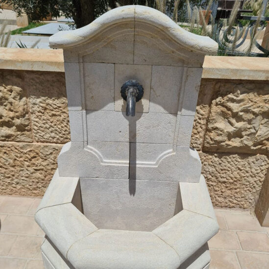 Fontaine Patrimoine St-Cyr avec bec verseur