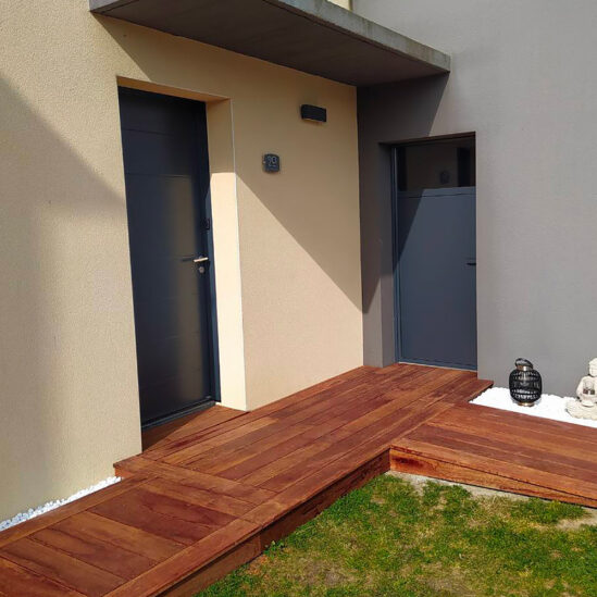 Réalisation en extérieur de la terrasse mERBAU