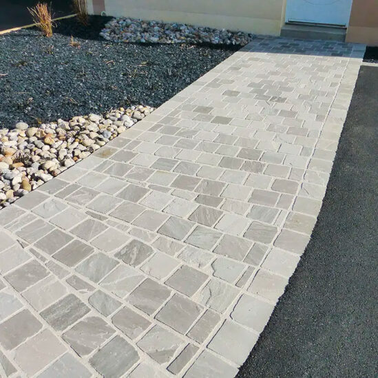 Pavés Grès Kandla Gris - clivé