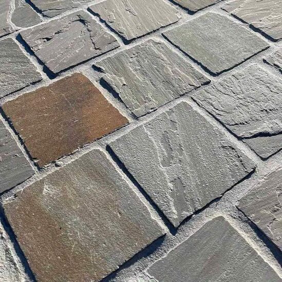 Pavés Grès Kandla Gris - clivé
