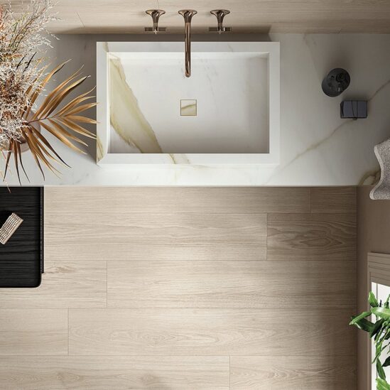 Ough Copahu dans une salle de bain en version 20x120 cm