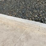 Bordure en Travertin proche dalle de terrasse