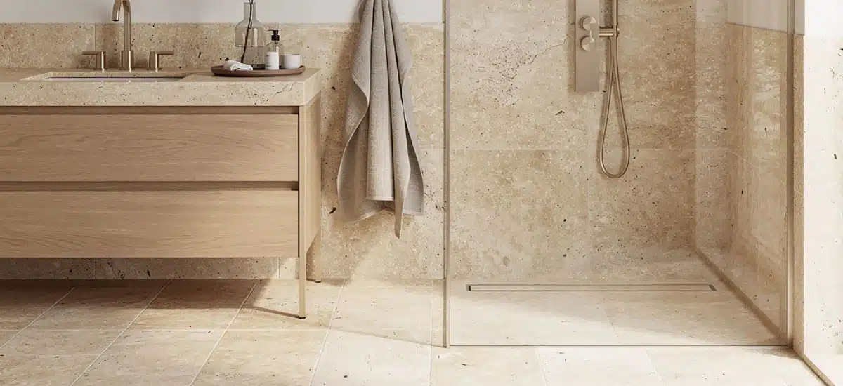 Salle de bain en pierre de Travertin